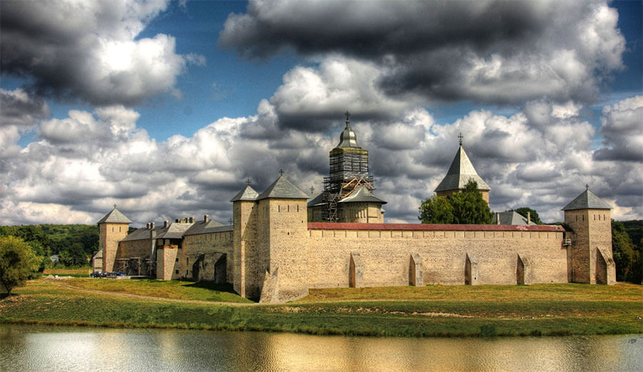 Manastirea Dragomirna Romania