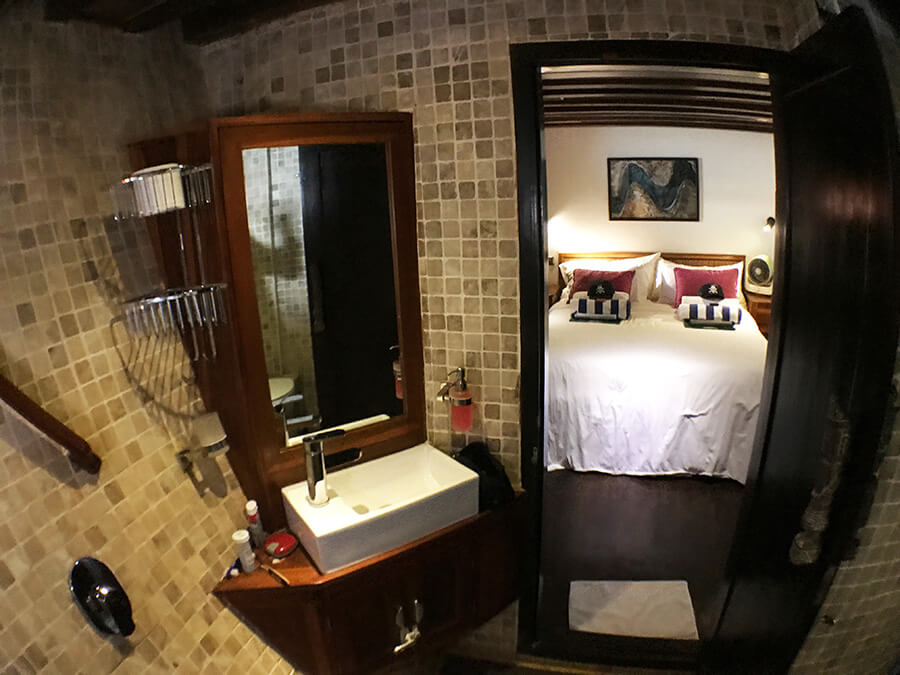 bathroom bedroom on boat