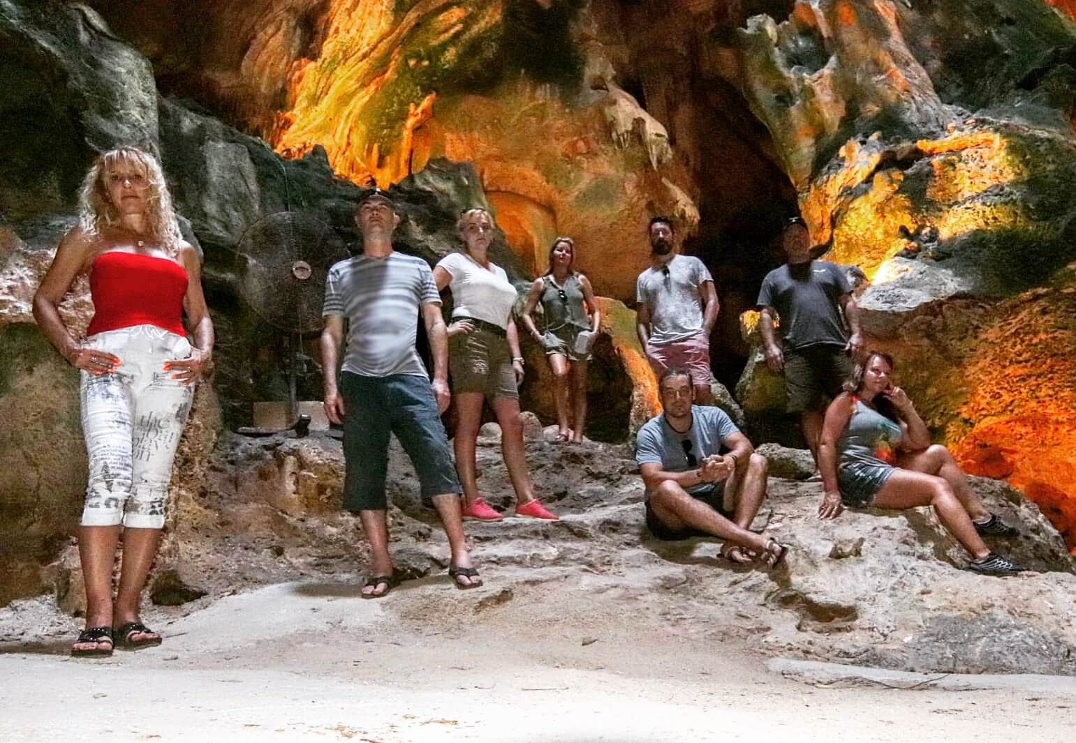 hato caves curacao